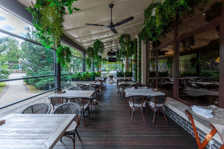 Летняя веранда в «ГорPark» фотография №3