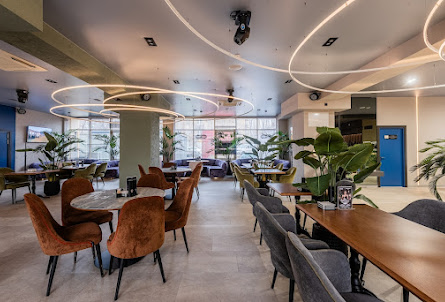 Бар "Южный"  в Зал "Skyroom"