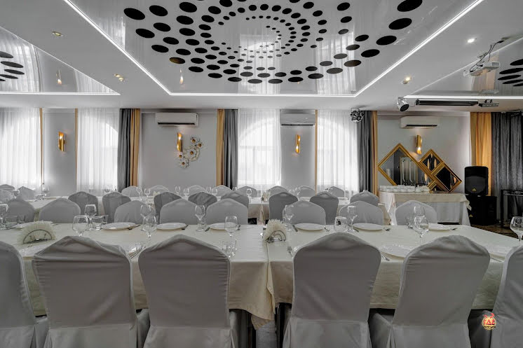 Большой банкетный зал в «Рататуй» фотография №2