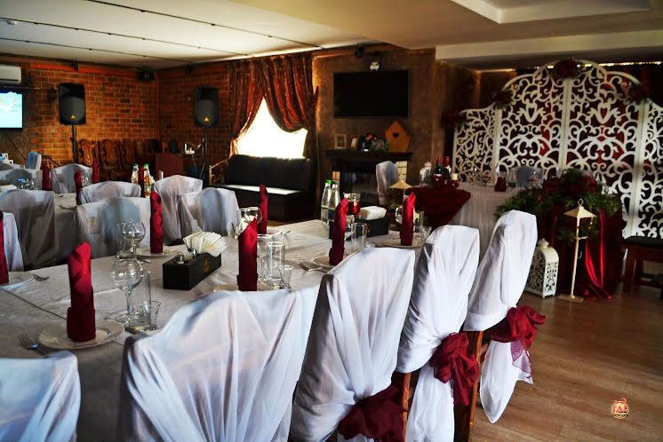 Основной банкетный зал в «РестПарк Камин» фотография №8