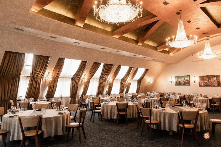 Банкетный зал  в «Братчина» фотография №3