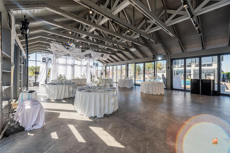 Основной зал в «La luna» фотография №12