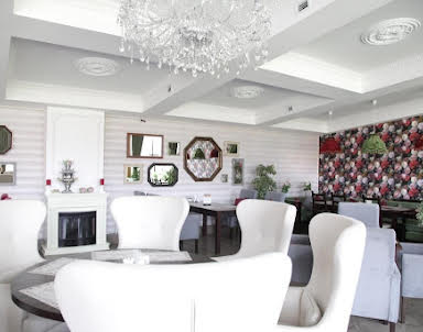 Выпускной в Купеческий дворик