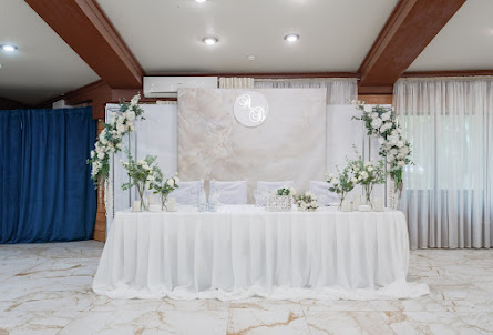 Основной зал в Малый зал