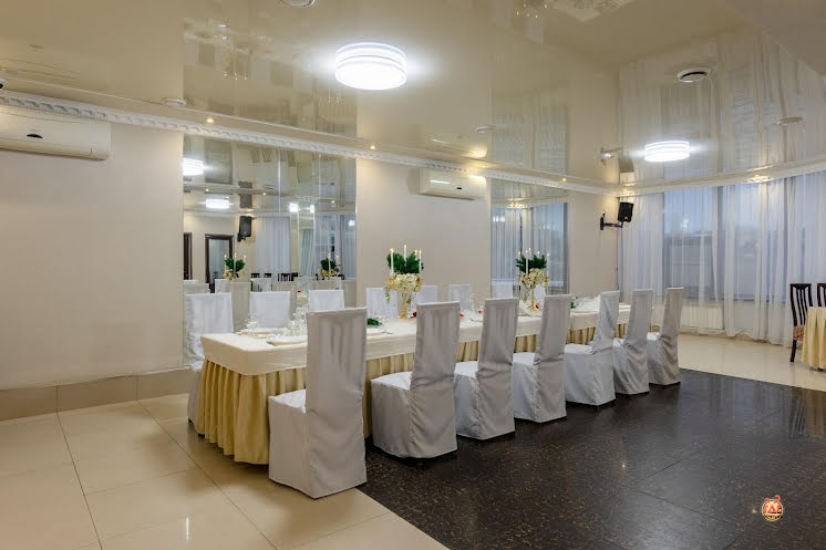 Большой банкетный домик в «Max» фотография № 1