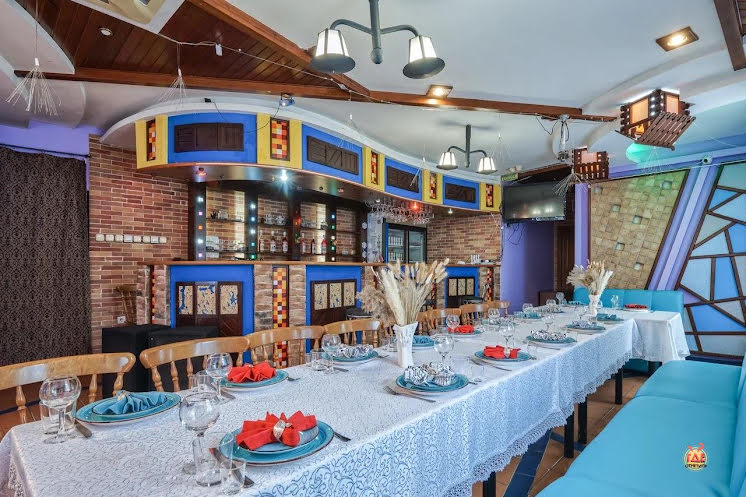 Основной зал  в «Сибирская Таверна» фотография №1