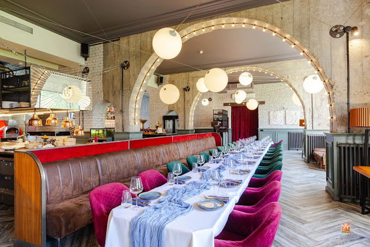 Основной зал  в «MiraGrill» фотография №12