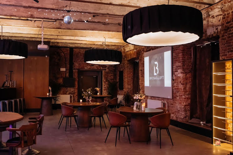 Основной зал в «Brosko Loft» фотография №2
