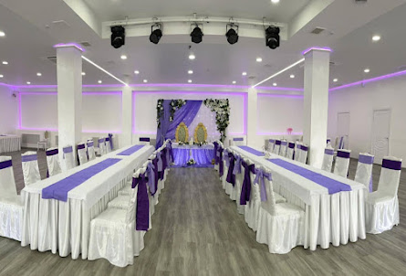 Белый зал в Караоке зал