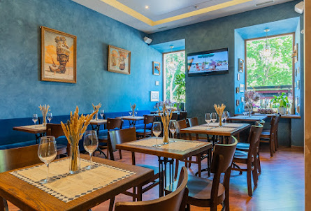 Второй зал в Малый зал