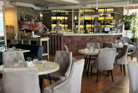 Основной зал в Основной зал