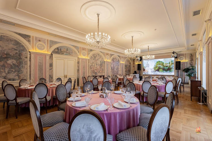 Основной зал  в «Петръ» фотография №9