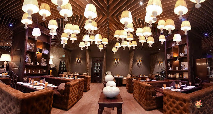 Основной зал в «Бурбон» фотография №3