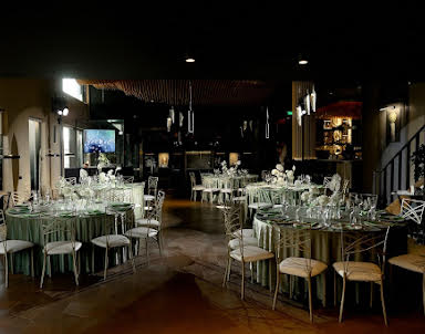  ресторан Madison Event Hall  & Mady