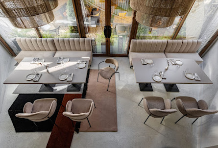 Правое крыло (1 этаж)​ в Вип-зал №1