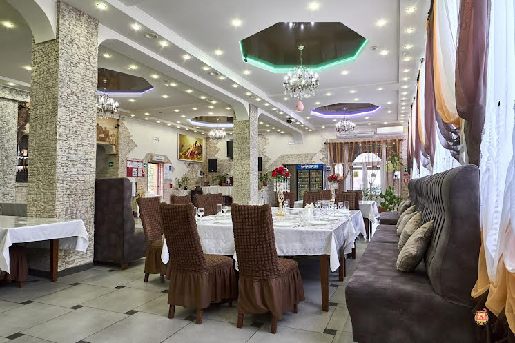 Основной зал в «Лезгинка» фотография №11