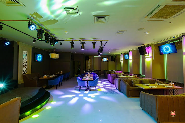 Основной зал  в «Izi voice» фотография №18