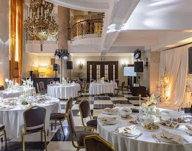  ресторан Hilton Moscow Leningradskaya