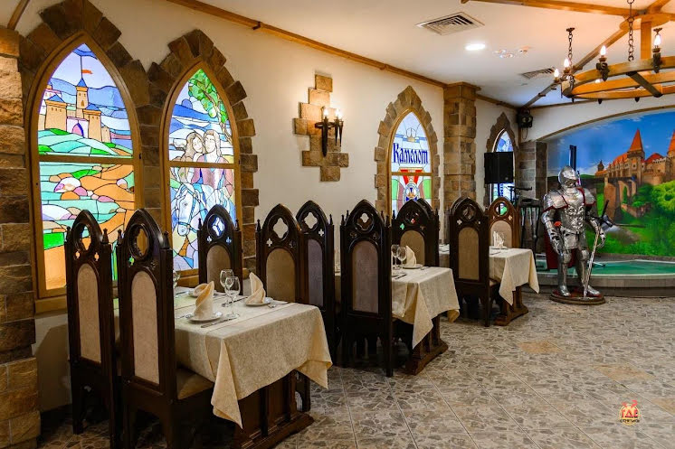 Основной зал  в «Камелот» фотография №5