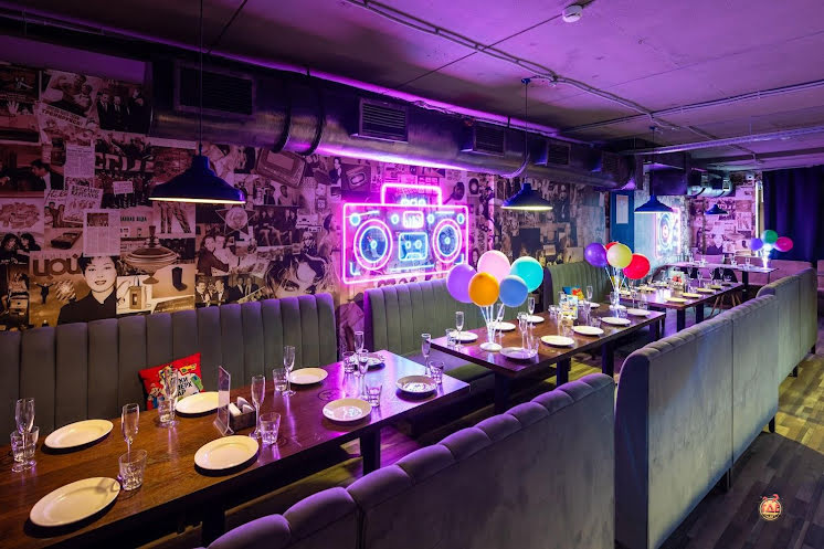 Основной зал в «Руки ВВерх!» фотография №7