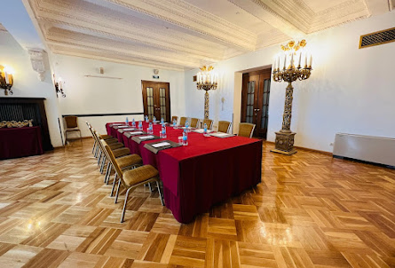 Зал «Орликов 5» в Зал «Орликов»