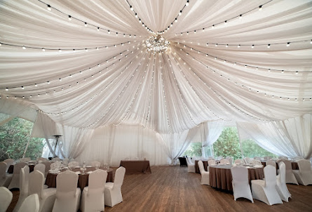 Большой шатер в Гостиный дом  Celebrio Home