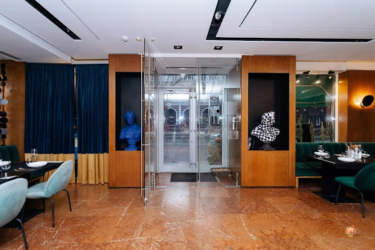 Основной зал в «Virid Yard» фотография №7