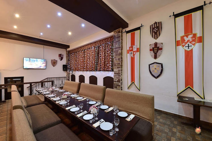 Караоке-зал «Средневековый» в «Бочка» фотография №2