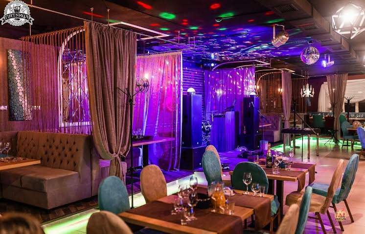 Основной зал в «Артист» фотография №9