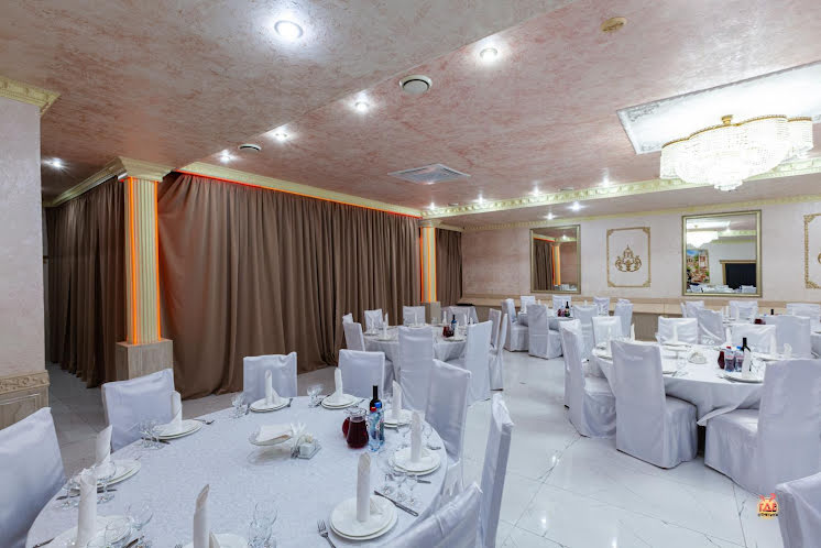 Зал «Версаль» в «Авиньон» фотография №9