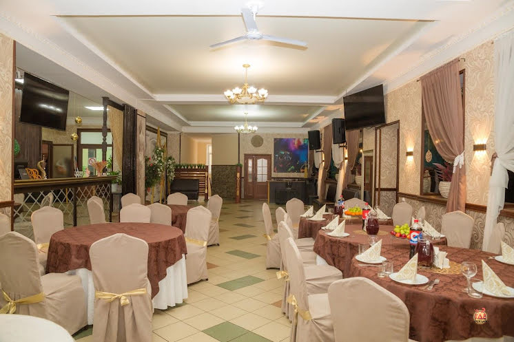 Большой банкетный зал в «Наши Люди» фотография №16