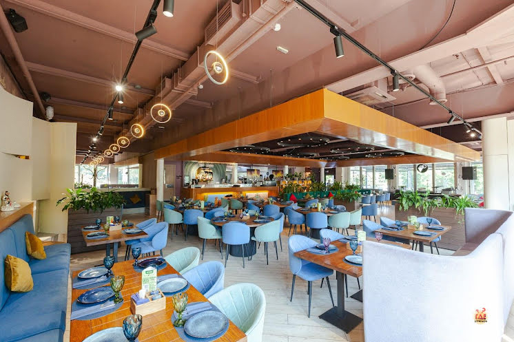 Основной зал  в «Шато Манави на Профсоюзной» фотография №15