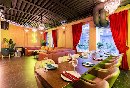 Зал "Монте-Карло" в Зал "Африка"