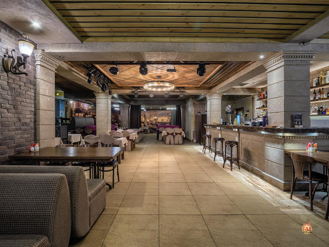 Основной зал в «Мускат» фотография №13