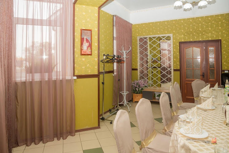 Малый банкетный зал в «Наши Люди» фотография №7