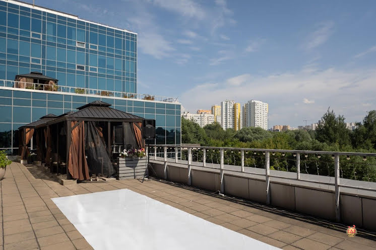 Открытая терраса в «Astro Plaza» фотография №6