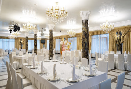 Зал «Оранжерея»  в Зал "VIP на 6 персон"