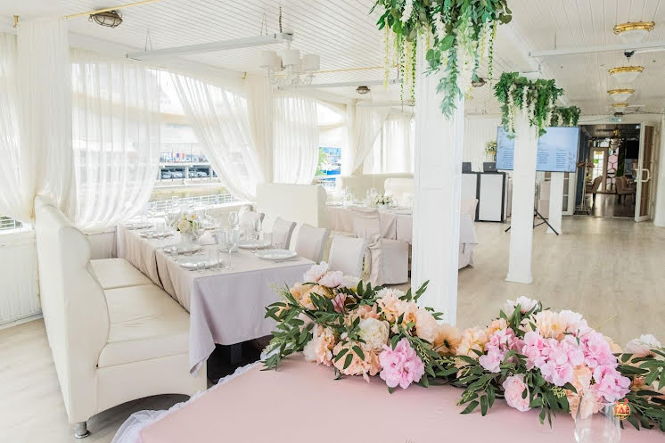 Зал «Белый» в «Белуга на Волге» фотография №4