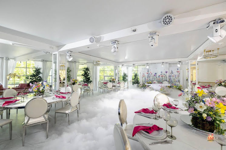 Основной зал  в «Vinity в Таврическом саду» фотография №9