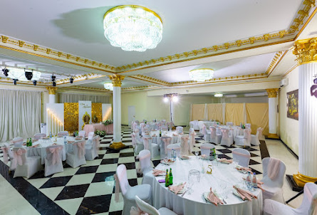 Зал «Император» в Иглу