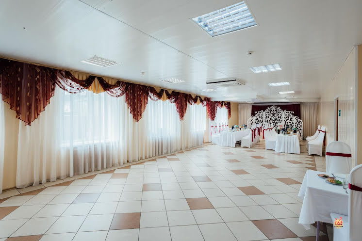 Зал «Золотой» в «Столовая ВГТУ» фотография №5