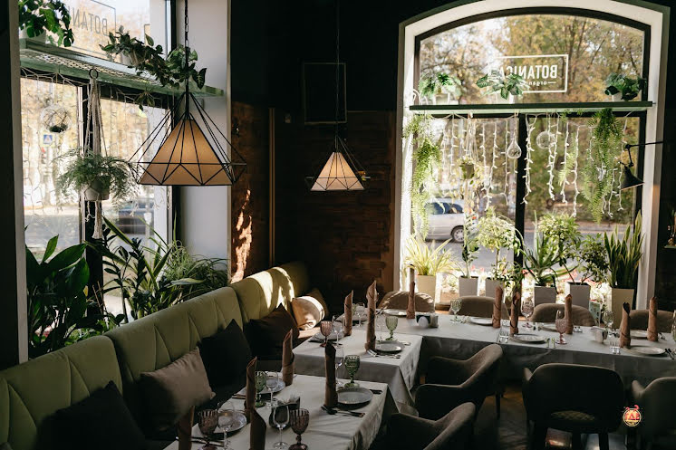 Основной зал в «Botanica» фотография №7