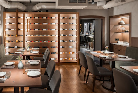 Зал "MUZA" в Зал "LIZI"