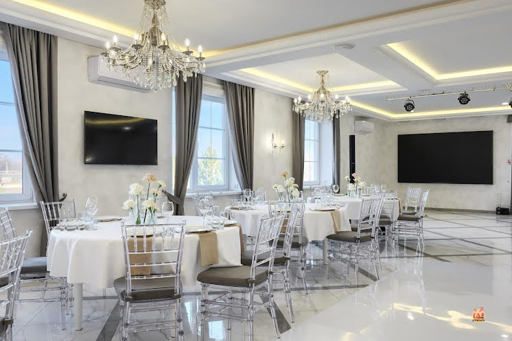 Банкетный зал в «Вилла София» фотография №17