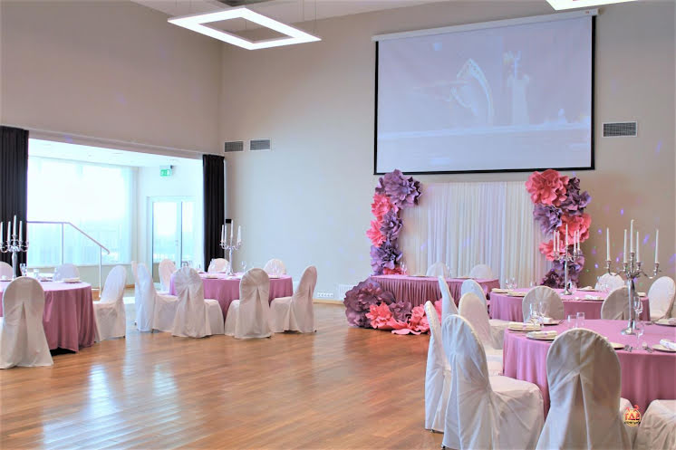 Основной зал в «РАЙКИН PLAZA HOTEL» фотография №6