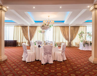  ресторан Бакинский бульвар  Аврора