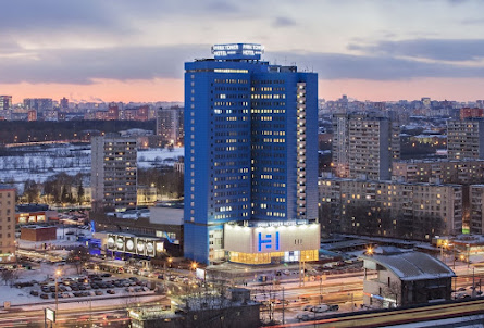 Зал «Лондон» в Кафе «Шум города»