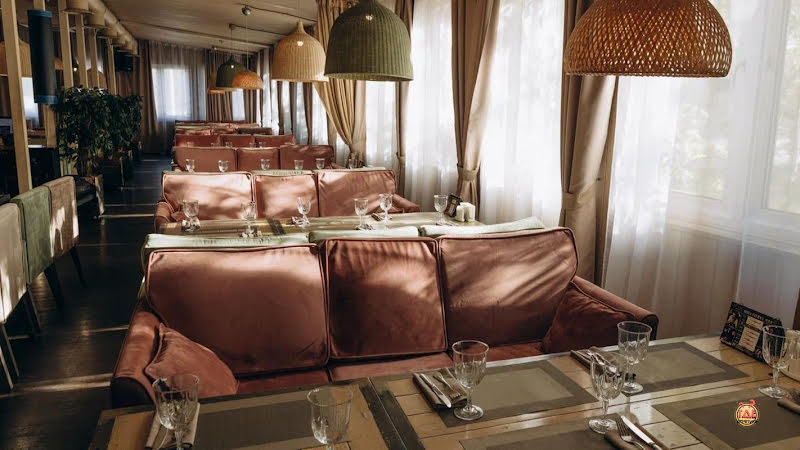 Сытый лось на Люблинской фотография №13