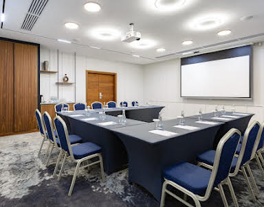  ресторан DoubleTree by Hilton Novosibirsk