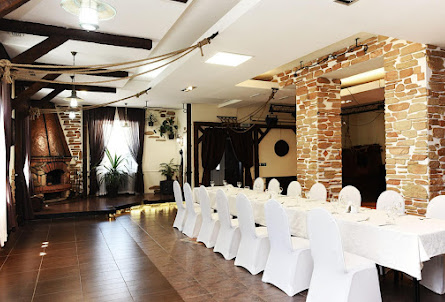 Основной зал в Малый зал